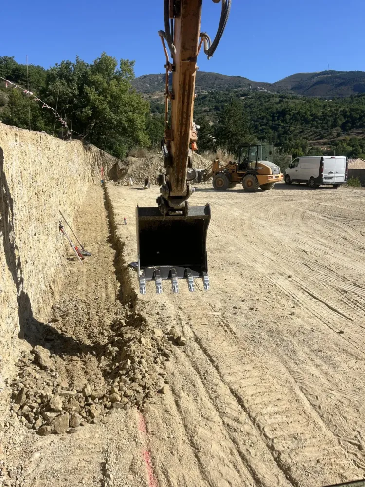 mur de soutènement (20)