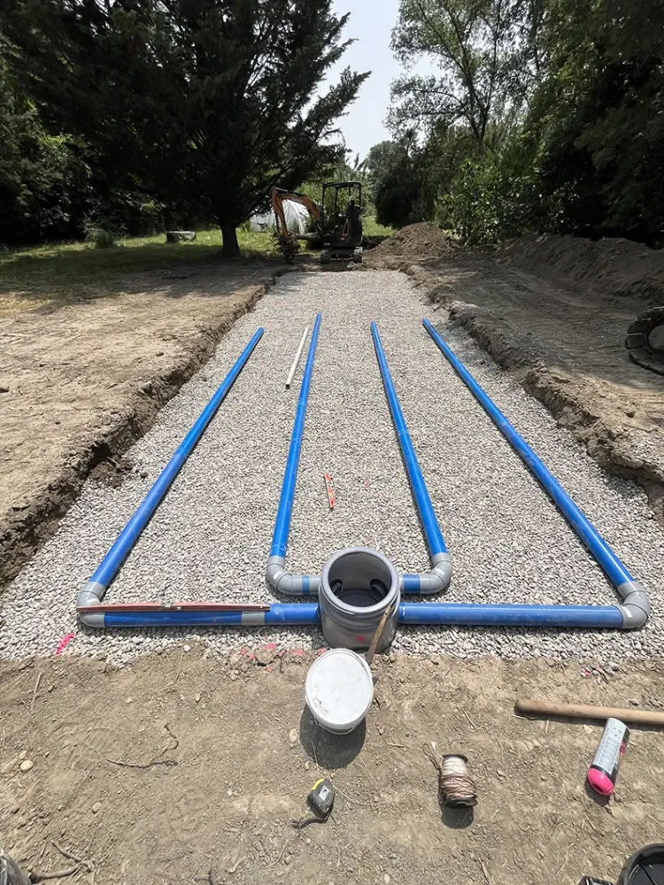 assainissement tuyaux bleus